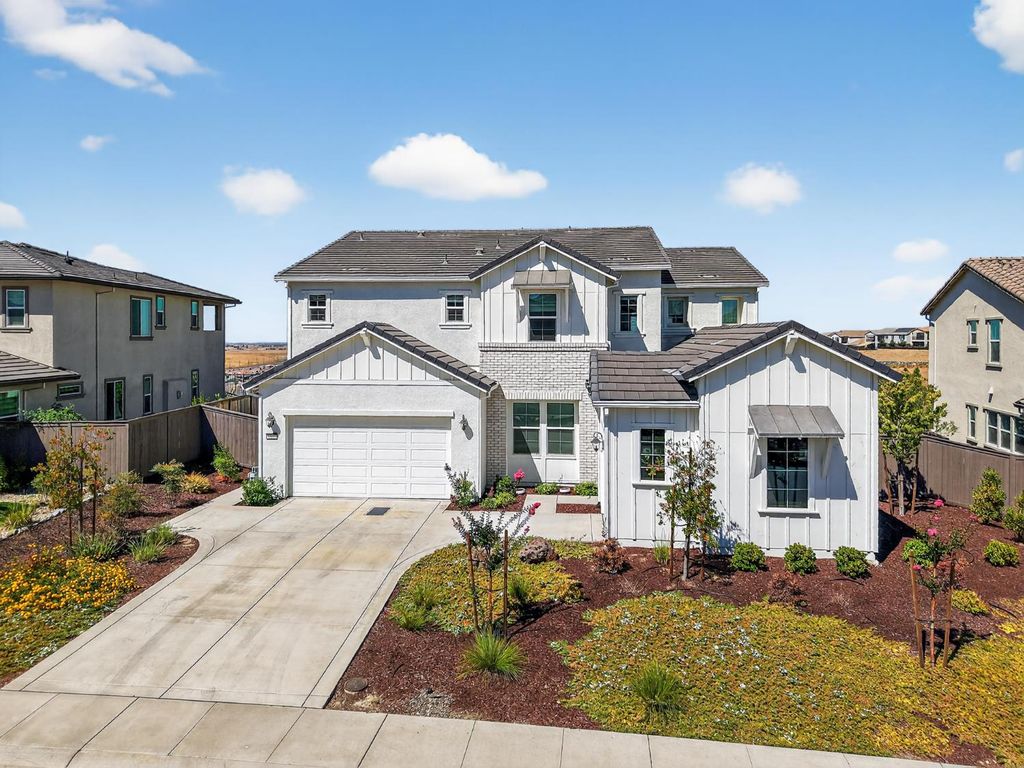 3363 Loggerhead Cir, Folsom, CA 95630