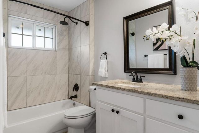 4704 Roundup TRL, Austin, TX 78745