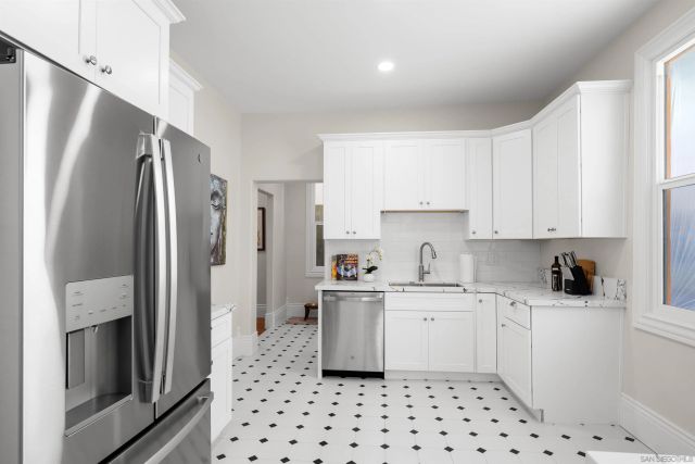 2251 Brant Street, San Diego, CA 92101