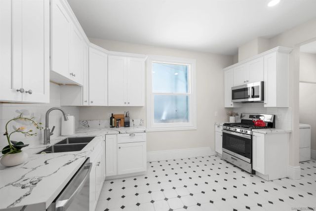 2251 Brant Street, San Diego, CA 92101