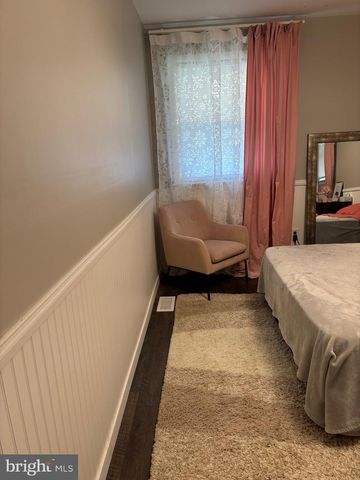 8942 BLUE GRASS RD, Philadelphia, PA 19152