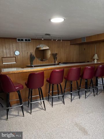 8942 BLUE GRASS RD, Philadelphia, PA 19152