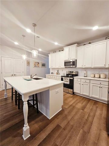 140 Applewood Way, Homer, GA 30547
