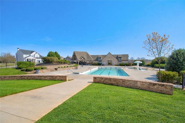 140 Applewood Way, Homer, GA 30547