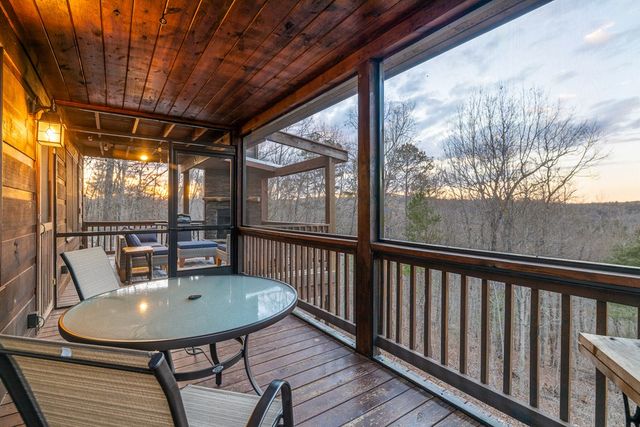 303 Pine Forest Loop, Blue Ridge, GA 30513