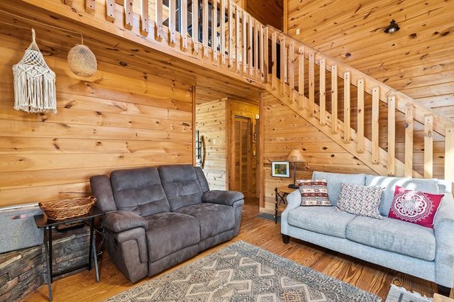 303 Pine Forest Loop, Blue Ridge, GA 30513