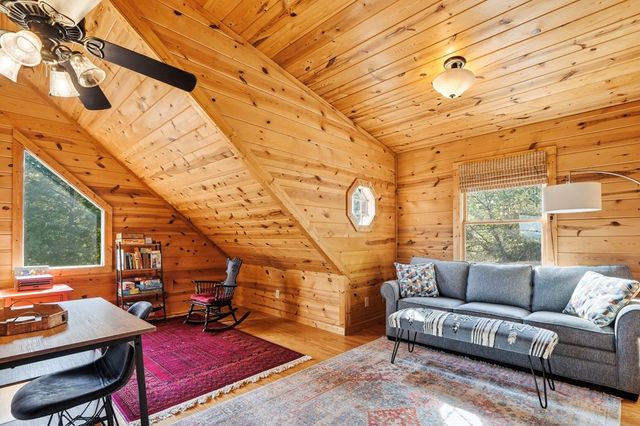 303 Pine Forest Loop, Blue Ridge, GA 30513