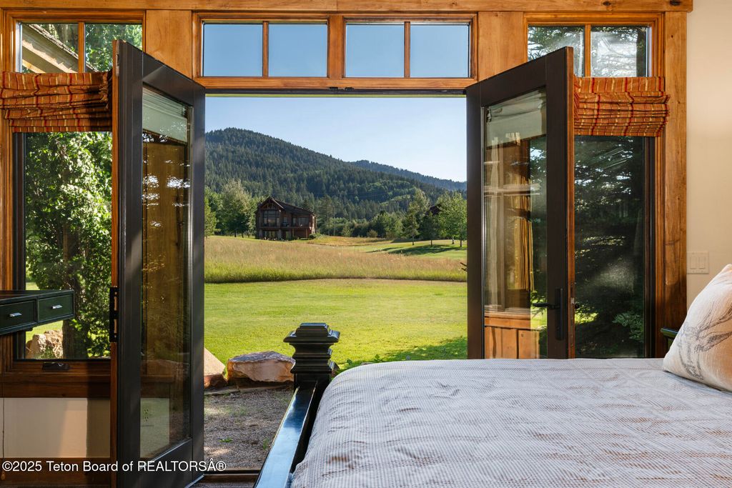 24 WINGER Circle, Victor, ID 83455 photo 17