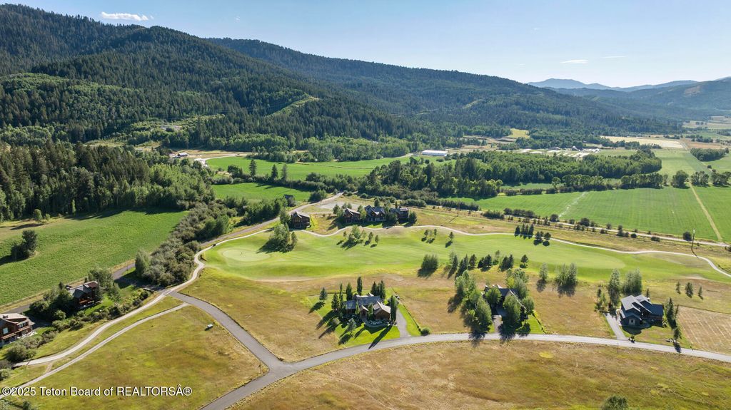 24 WINGER Circle, Victor, ID 83455 photo 5