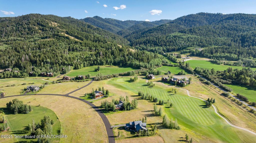 24 WINGER Circle, Victor, ID 83455 photo 6