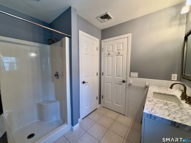 28 Weybosset Street, Shelton, CT 06484
