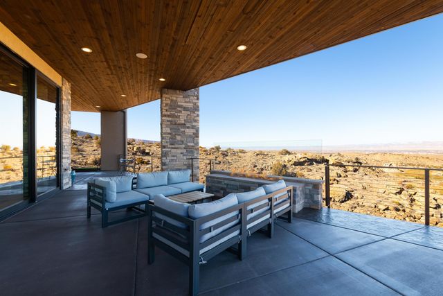 338 Red Ridge Court, Grand Junction, CO 81507