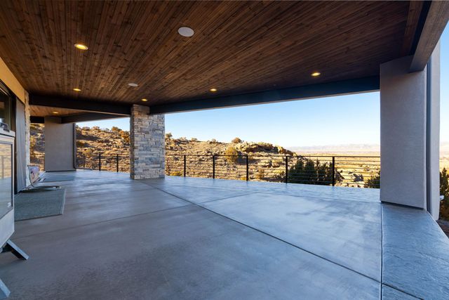 338 Red Ridge Court, Grand Junction, CO 81507