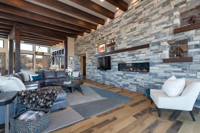 338 Red Ridge Court, Grand Junction, CO 81507
