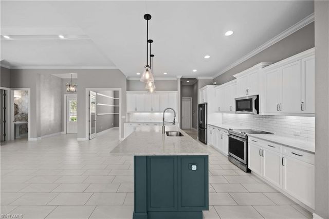 14792 Spinnaker WAY, Naples, FL 34114