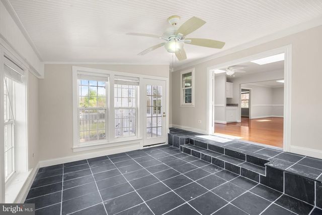 46564 E CHURCH RD, Sterling, VA 20164