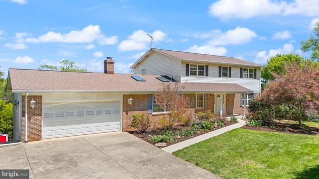 46564 E CHURCH RD, Sterling, VA 20164