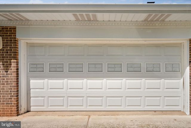 46564 E CHURCH RD, Sterling, VA 20164