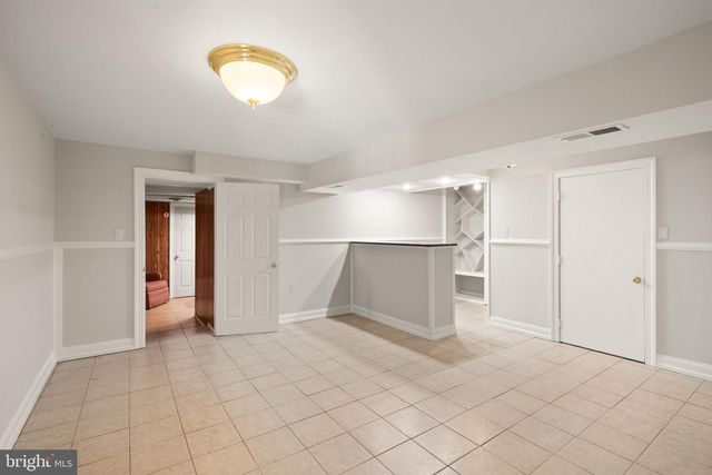 46564 E CHURCH RD, Sterling, VA 20164