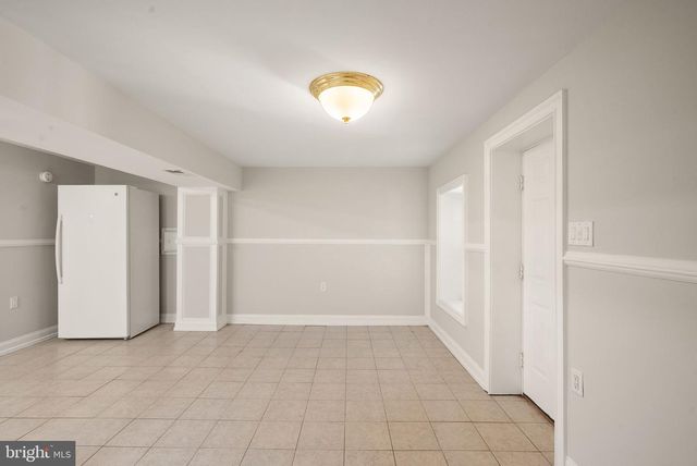 46564 E CHURCH RD, Sterling, VA 20164