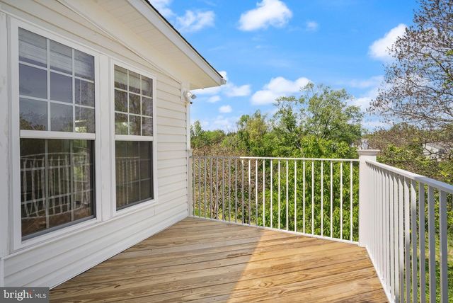 46564 E CHURCH RD, Sterling, VA 20164