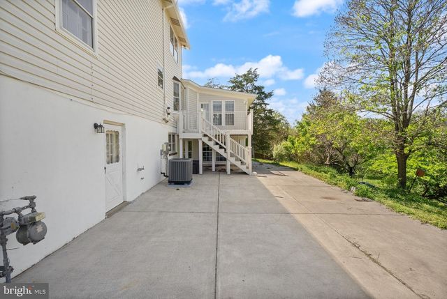 46564 E CHURCH RD, Sterling, VA 20164