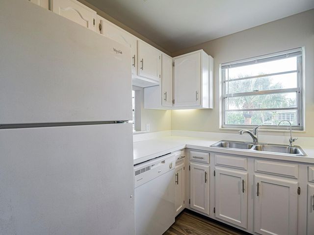 6 Vista Gardens Trail 201, Vero Beach, FL 32962