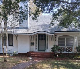 2201 S SANFORD AVENUE, Sanford, FL 32771