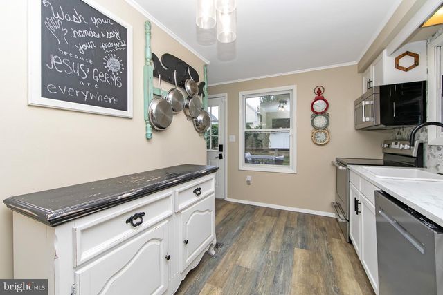 328 LEGION CT, Pitman, NJ 08071