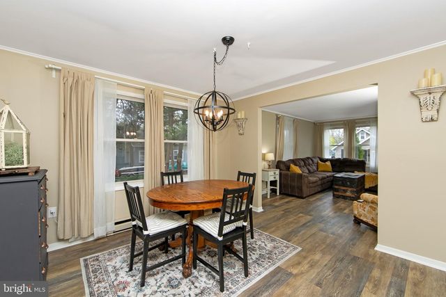 328 LEGION CT, Pitman, NJ 08071