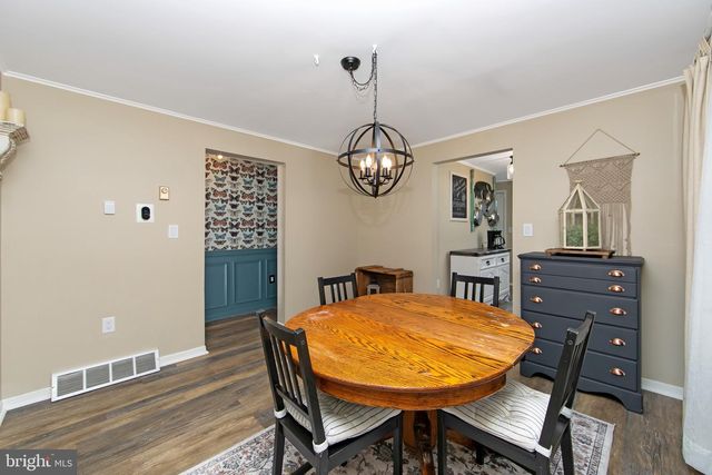 328 LEGION CT, Pitman, NJ 08071
