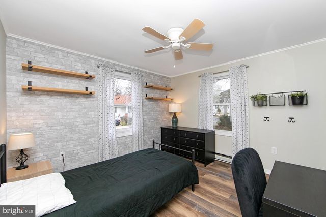 328 LEGION CT, Pitman, NJ 08071