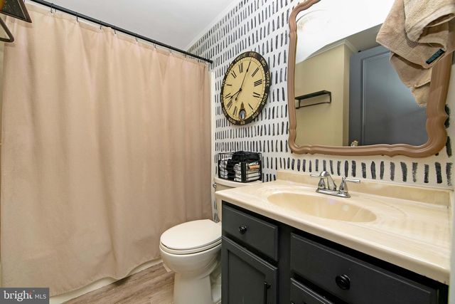 328 LEGION CT, Pitman, NJ 08071