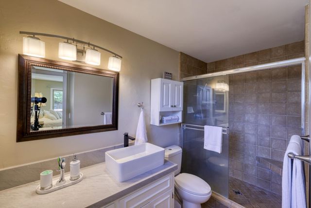 307 De La Vina Way, Salinas, CA 93901