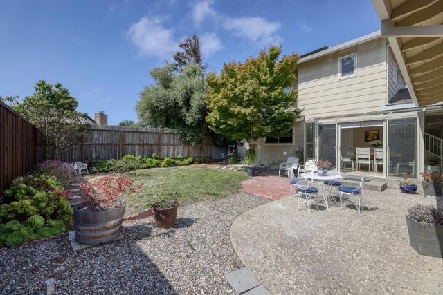 307 De La Vina Way, Salinas, CA 93901