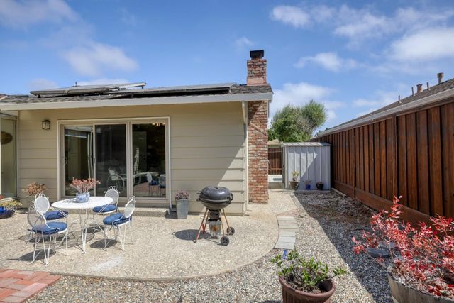 307 De La Vina Way, Salinas, CA 93901