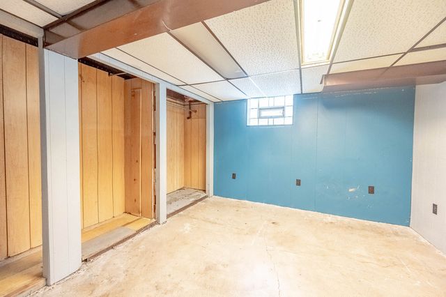 12927 S Saginaw Avenue, Chicago, IL 60633