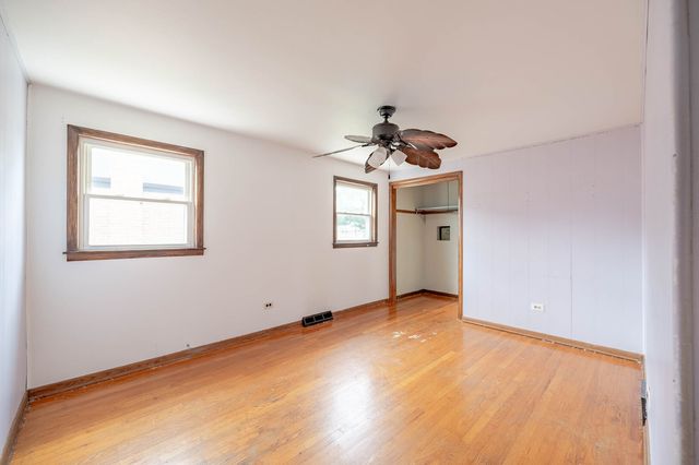 12927 S Saginaw Avenue, Chicago, IL 60633