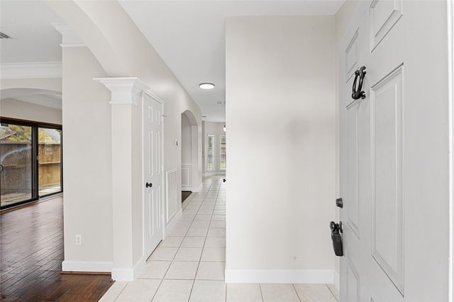 19134 Mockingbird Valley Drive, Katy, TX 77449