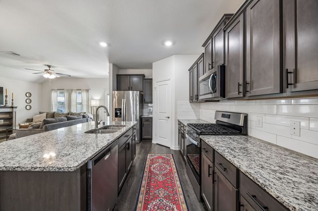 405 Saddle Club Way, Princeton, TX 75407