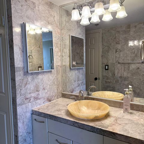 3525 Sage Road 716, Houston, TX 77056