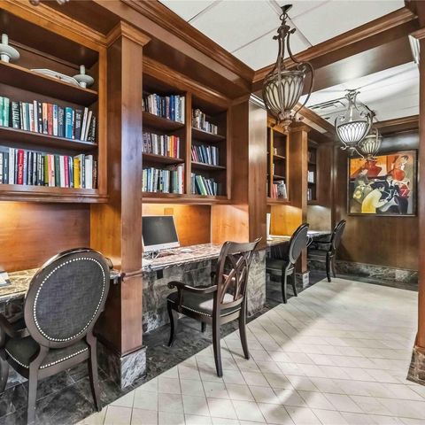 3525 Sage Road 716, Houston, TX 77056