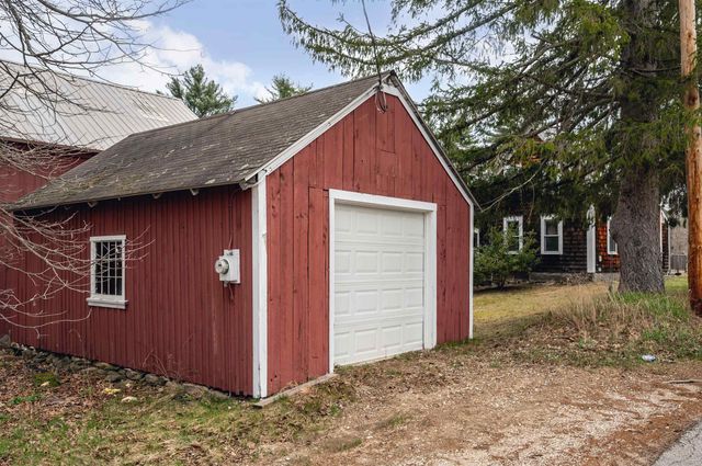 60 Batchelder Road, Raymond, NH 03077