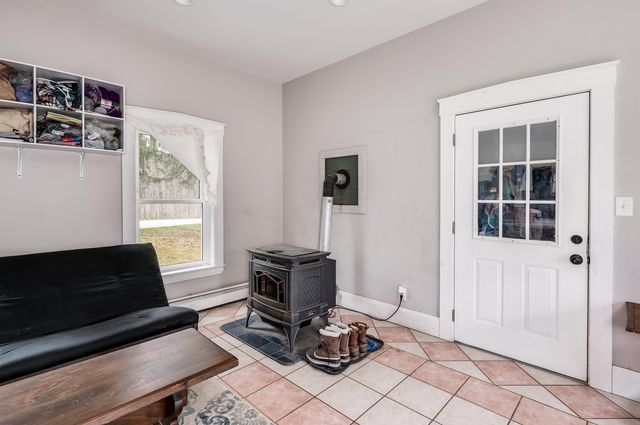 60 Batchelder Road, Raymond, NH 03077