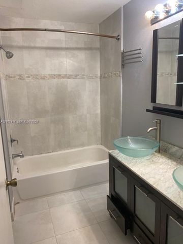 2371 NW 33rd St 711, Oakland Park, FL 33309