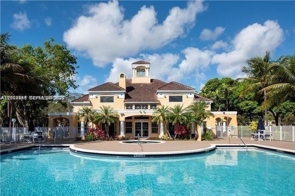 2371 NW 33rd St 711, Oakland Park, FL 33309