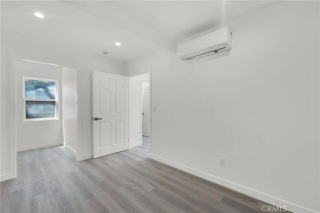 2621 Vineyard Avenue, Los Angeles, CA 90016