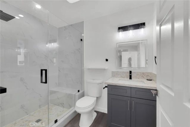 2621 Vineyard Avenue, Los Angeles, CA 90016