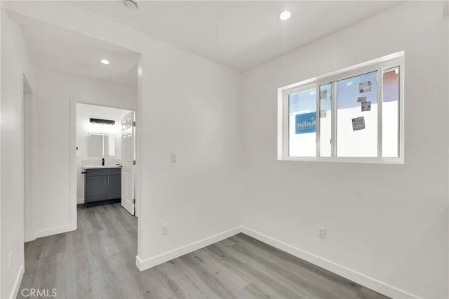 2621 Vineyard Avenue, Los Angeles, CA 90016