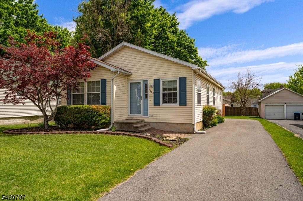 1180 4Th Ave, Alpha Boro, NJ 08865